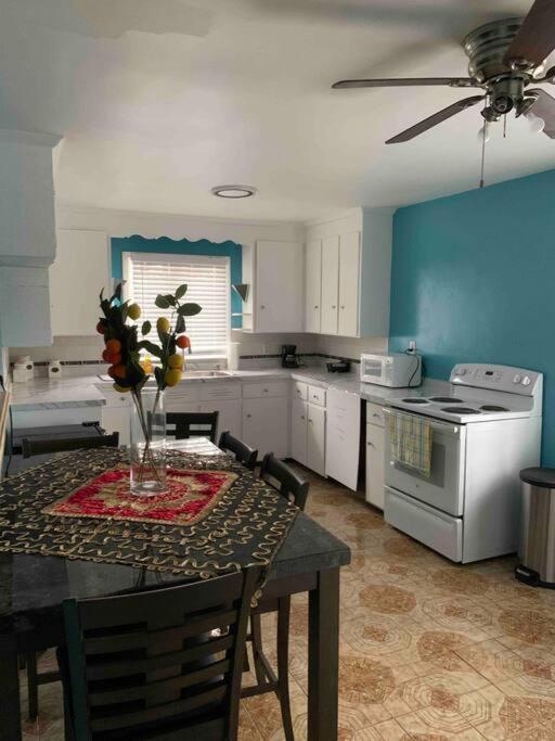 Suitetrails - Remodeled House Minutes to Falls Attractions