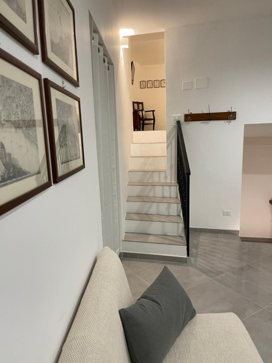 Hola Cathedral House - Housity