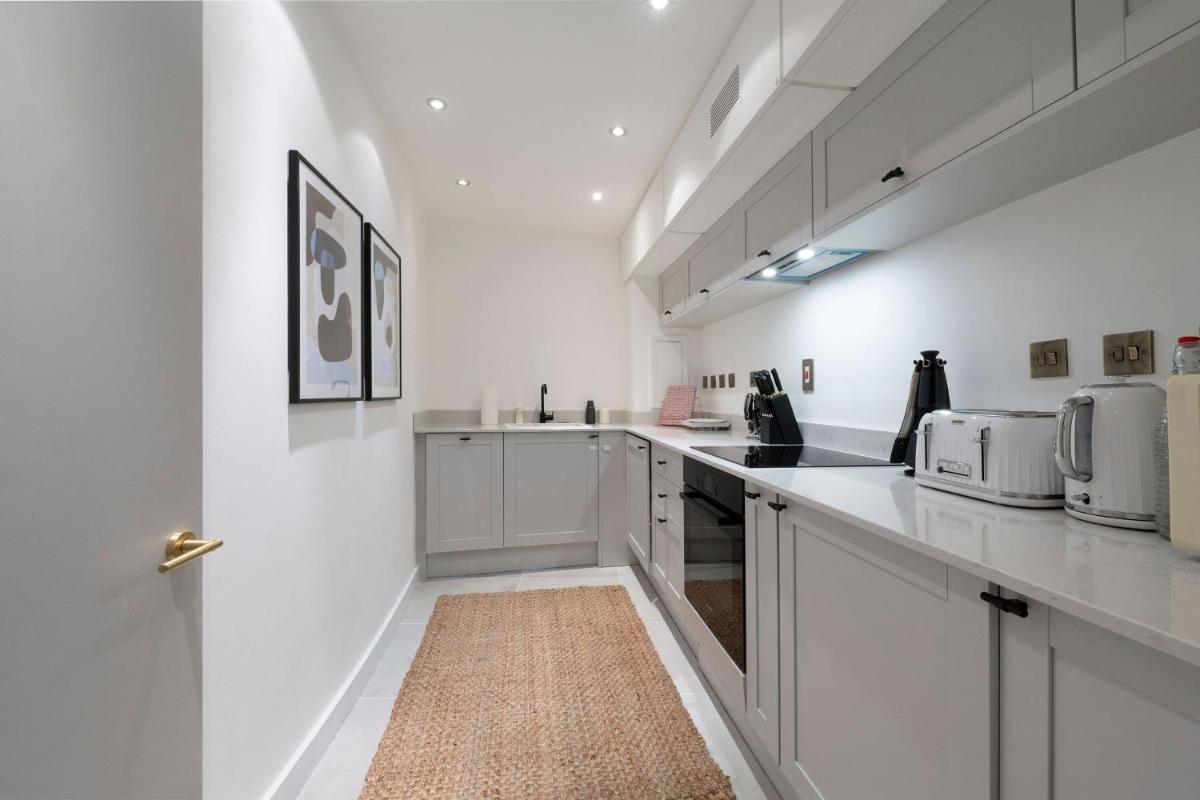 The Parliament View Place - Modern and Bright 3BDR Flat - Housity