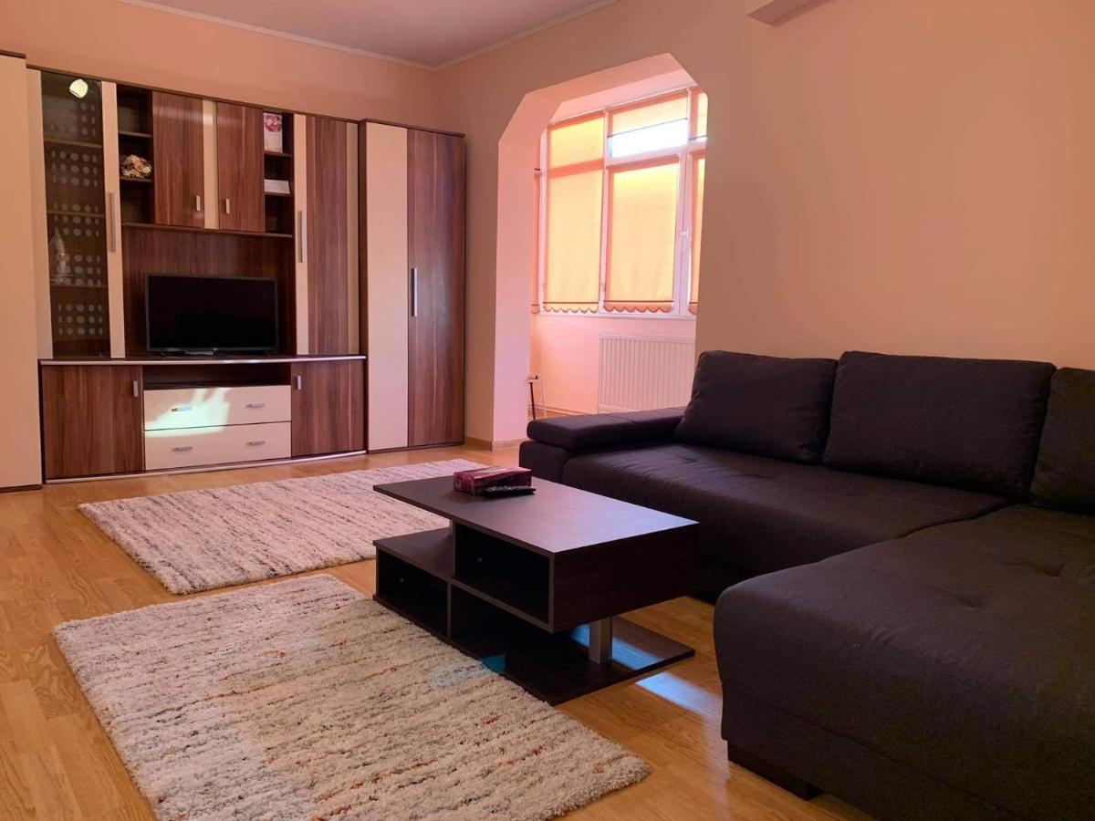 Vlad's apartment - Hizvo