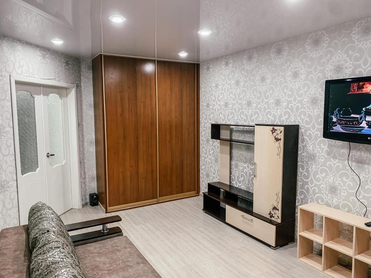 Suitetrails - Apartments on Komsomolsky 37