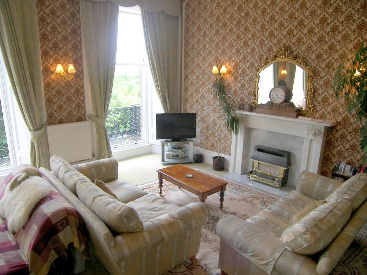 Regent Terrace, Central and Charming, Quiet - Housity