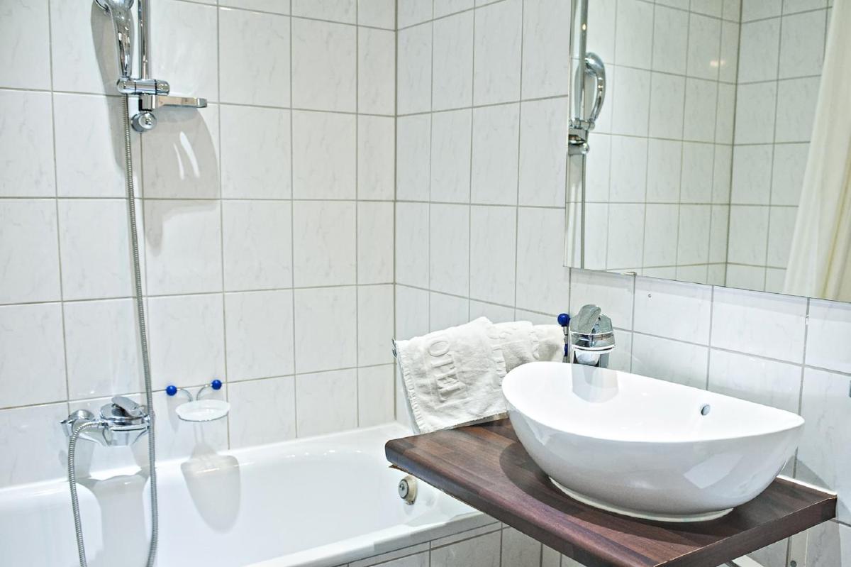 Ravel International - Housity