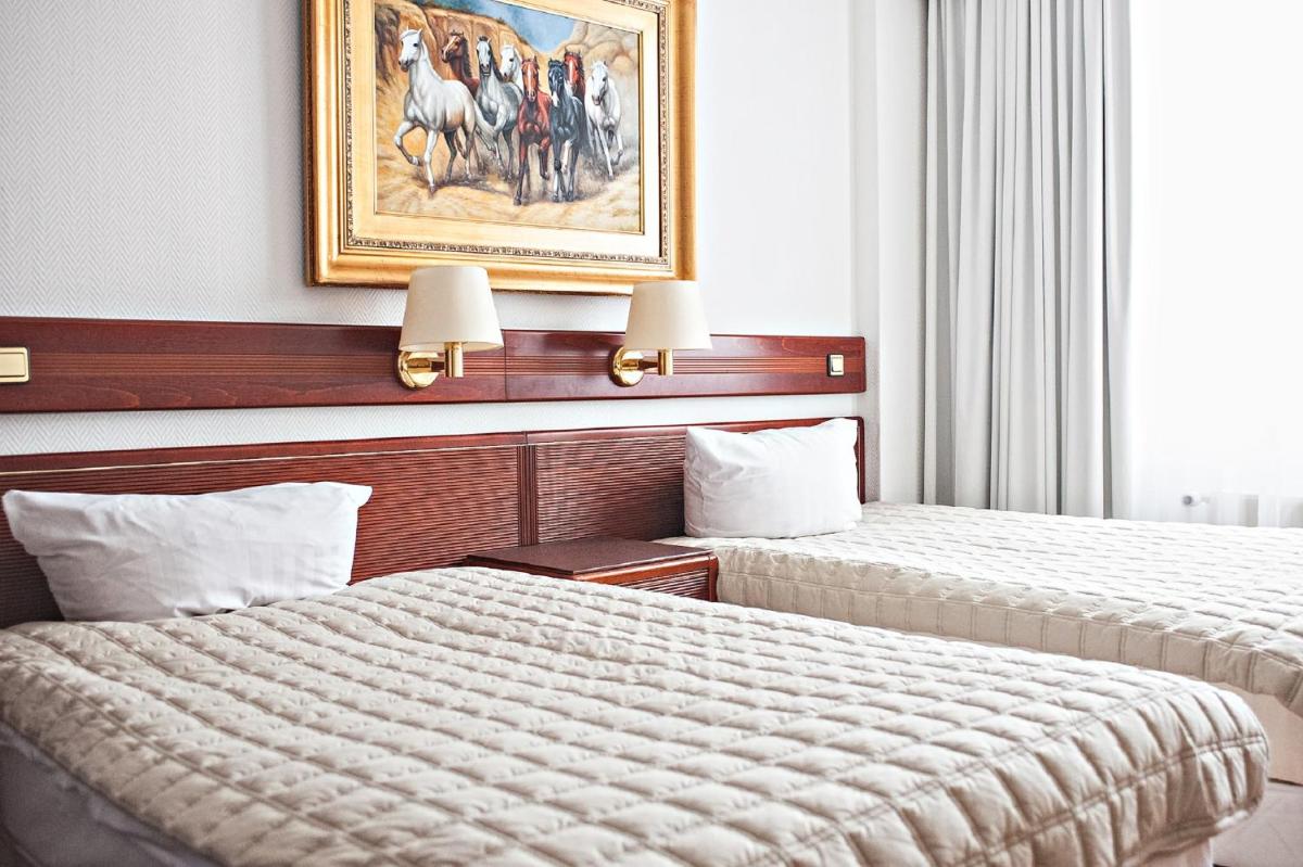 Ravel International - Housity