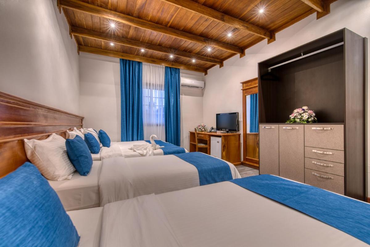 Swans Cay Hotel - Housity