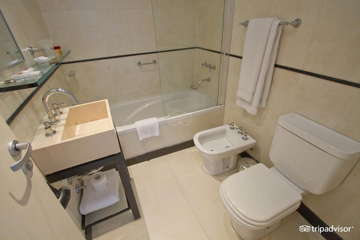 Ayres Apartments Recoleta - Uriburu 1756 - Housity