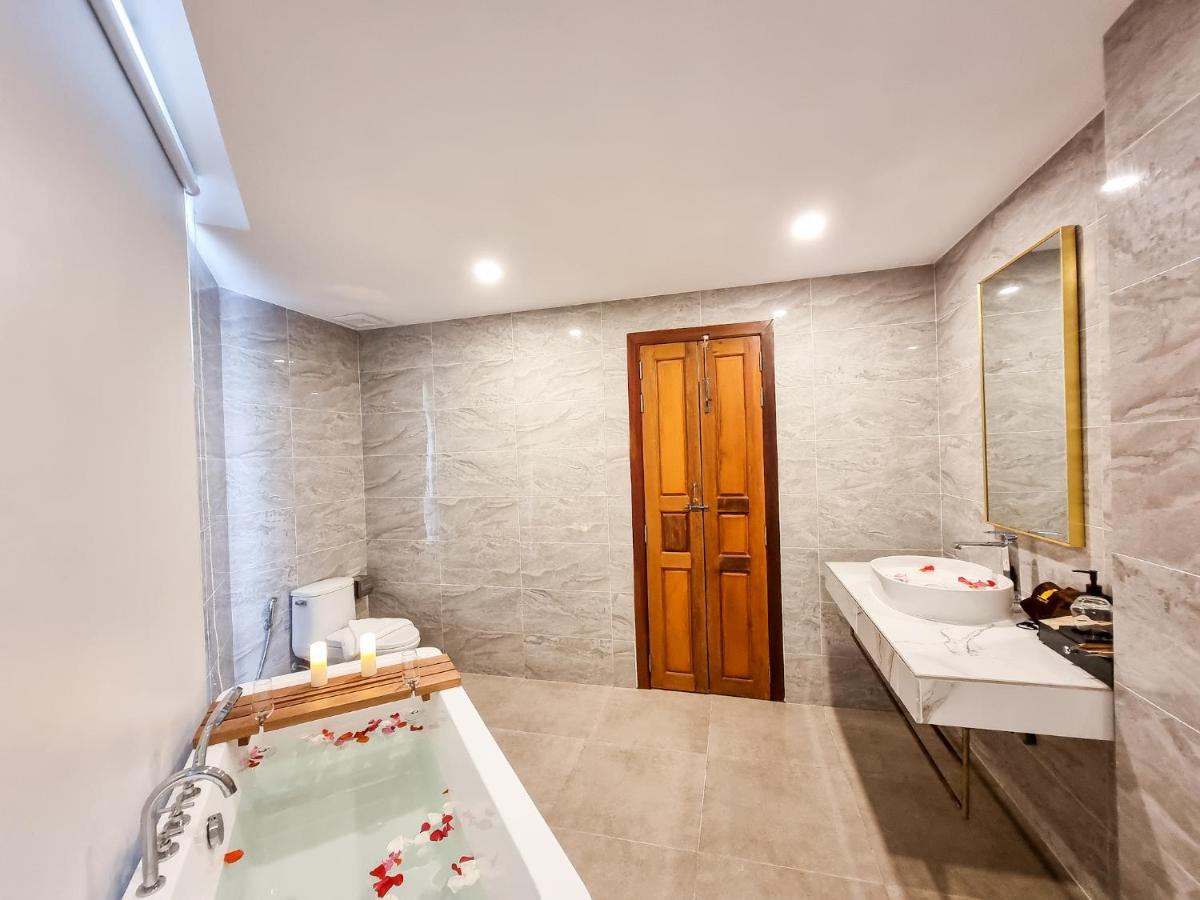 Mettavary Hotel - Housity