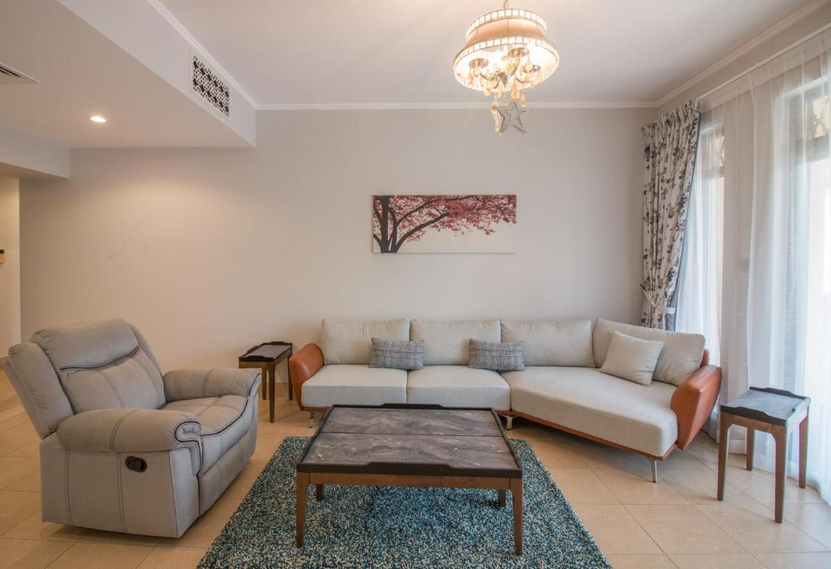 Spectacular Burj Khalifa View! 2BR in Downtown, Kamoon - Housity