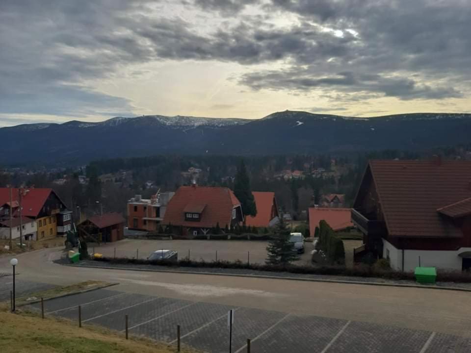 Apartament Szklarska 800 - Housity