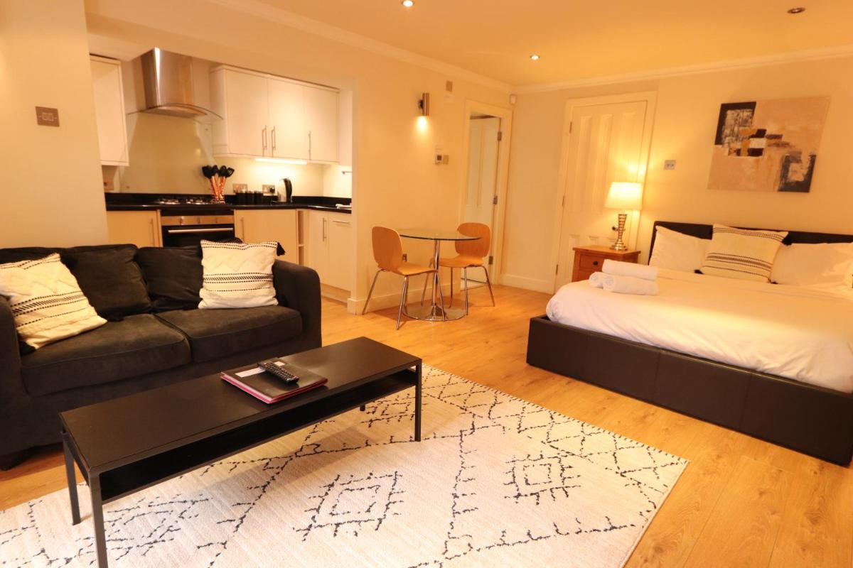 Clifton Studio - Housity