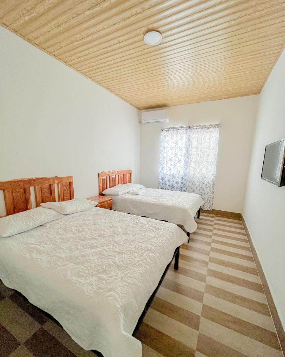 Hospedaje Las Uvas - Housity