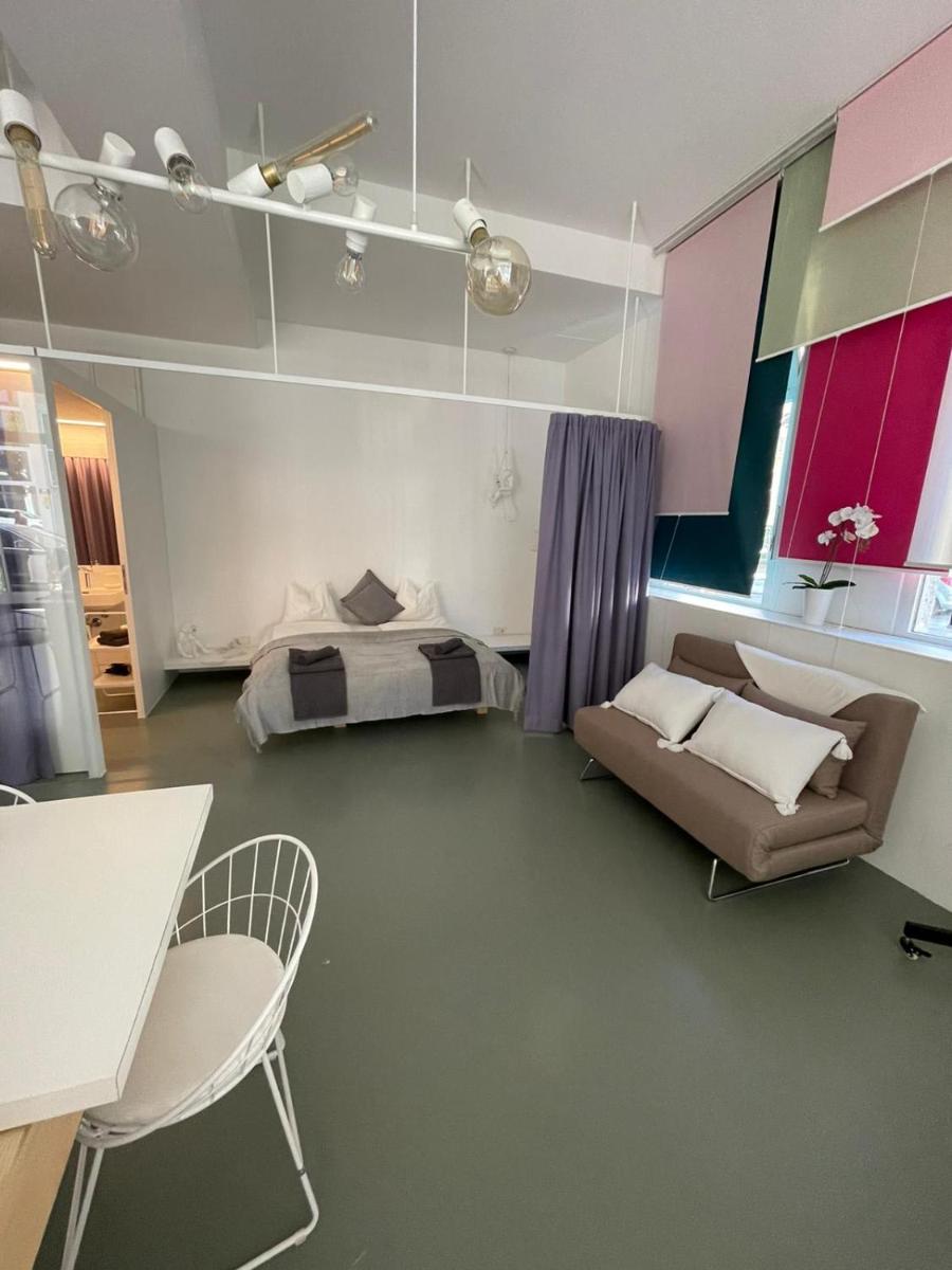 Suitetrails - Main Station Design Loft Style Apartment