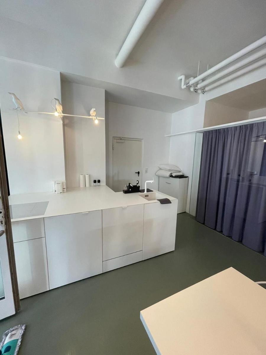 Suitetrails - Main Station Design Loft Style Apartment