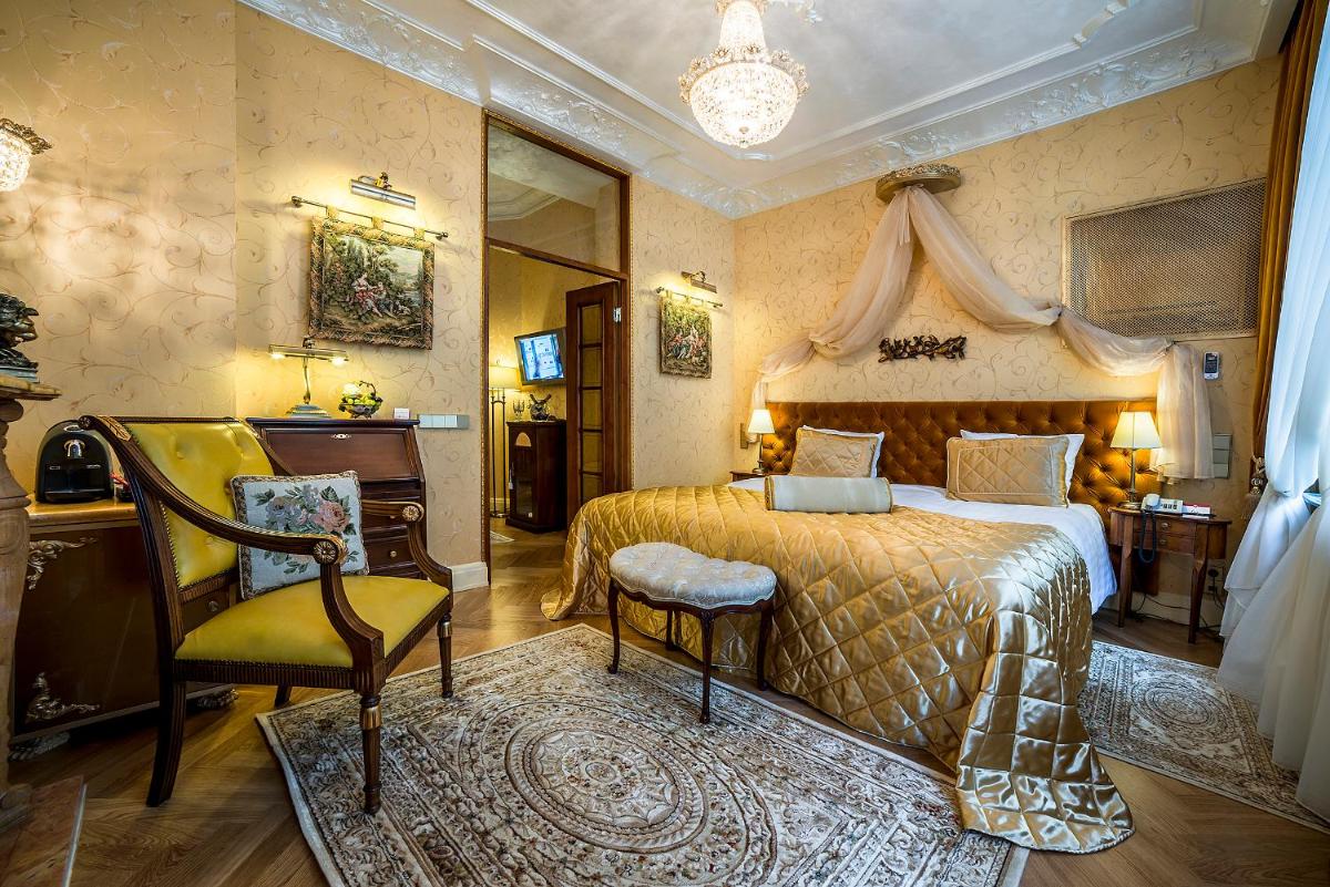 Imperial Hotel & Restaurant - Housity