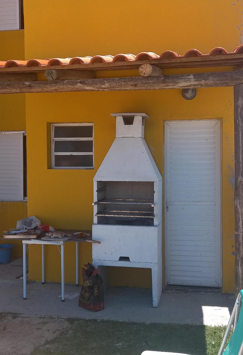 Recanto das Pedras - Casa Pedra Ferrugem Com vista para o mar - Housity