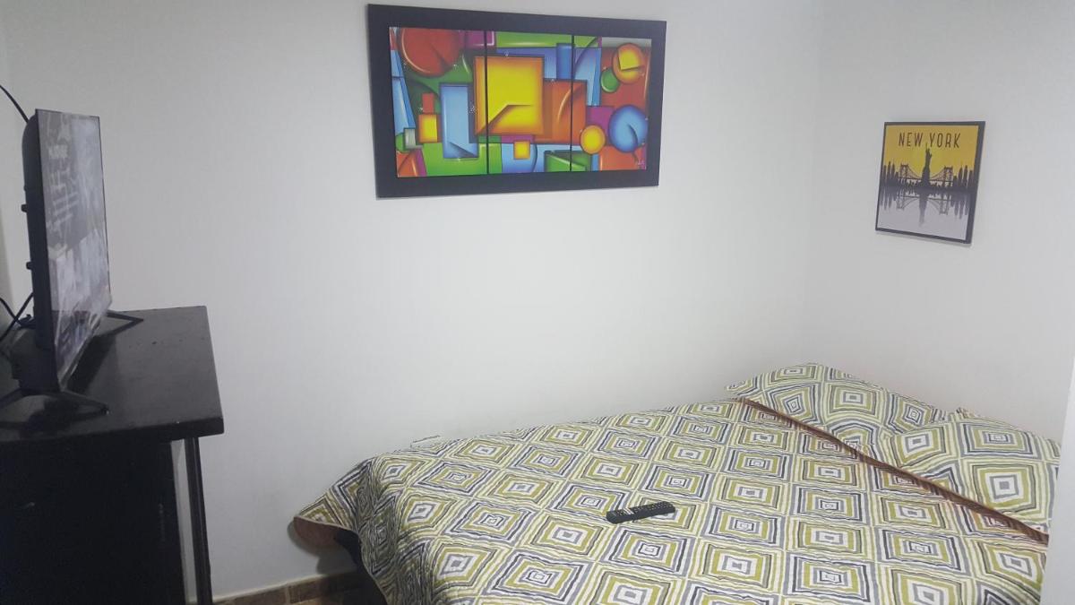 cerca club militar Corferias, embajada americana 501 - Housity