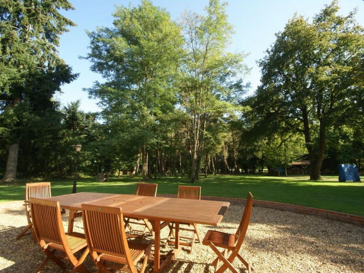 Gîte Cernoy-en-Berry, 6 pièces, 10 personnes - FR-1-590-5 - Housity