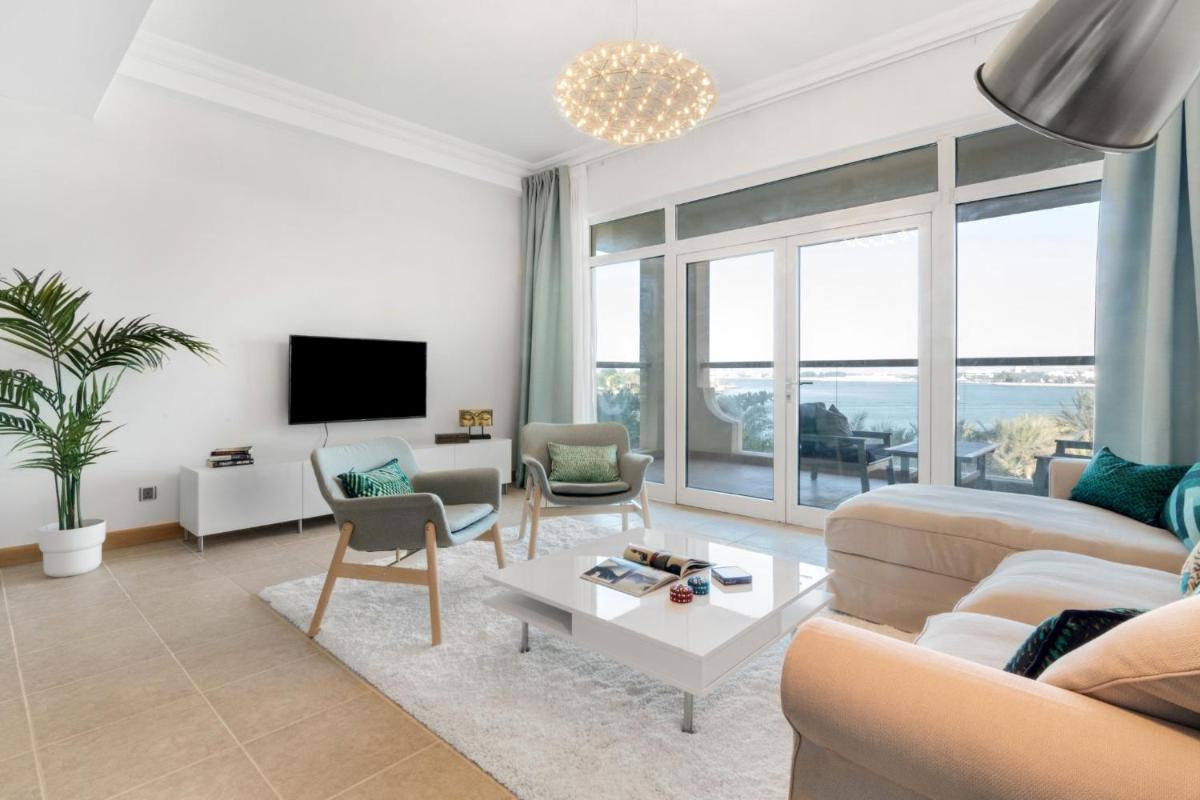 Baytik- Stunning 1BR Apartment Shoreline Palm Jumeirah - Housity