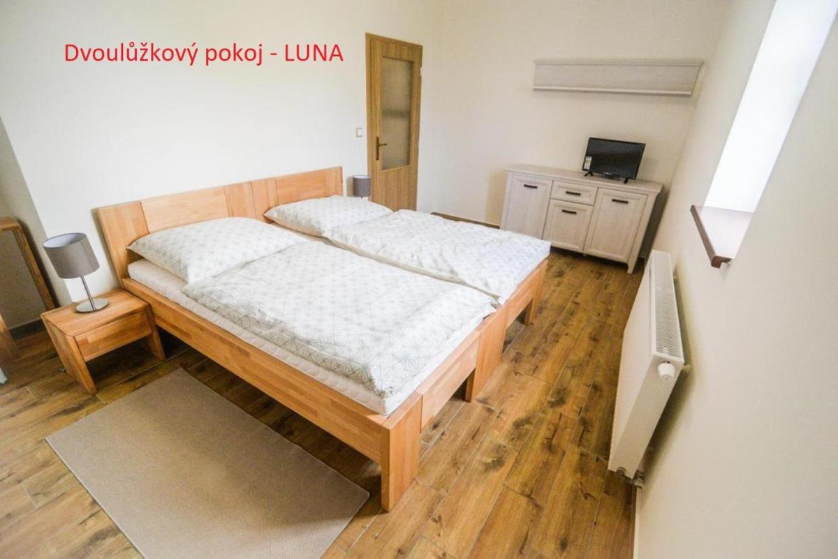 Pension Pod Hvězdami - Housity