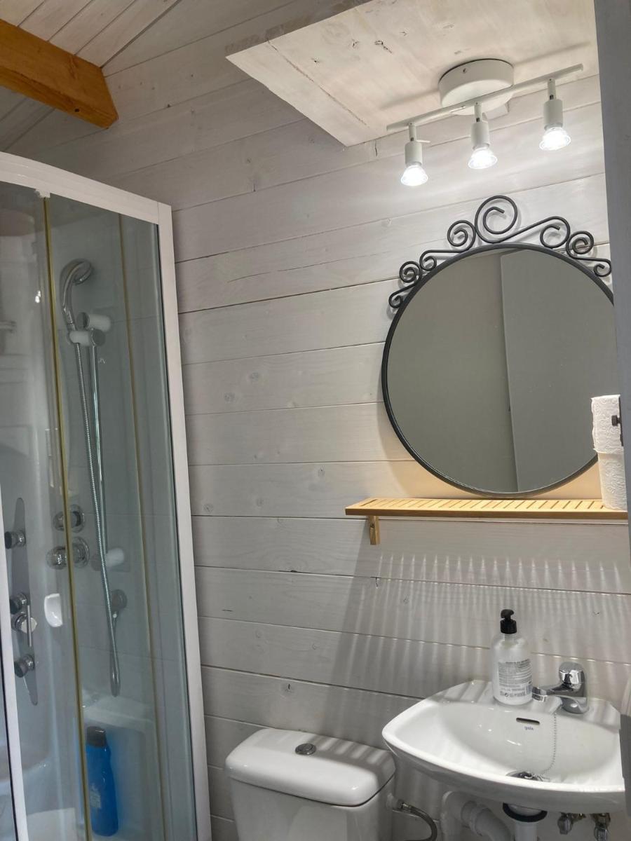 Hermoso Bungalow de madera - Hizvo