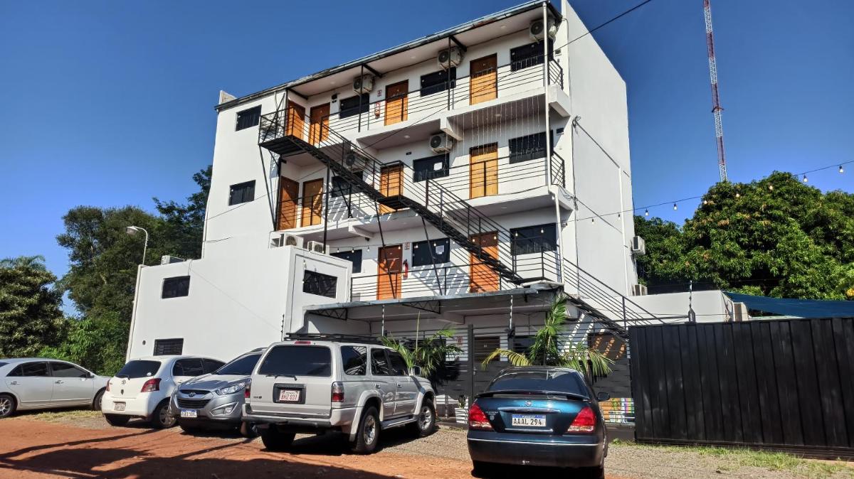 Posada Turística Bredo Encarnación - Housity