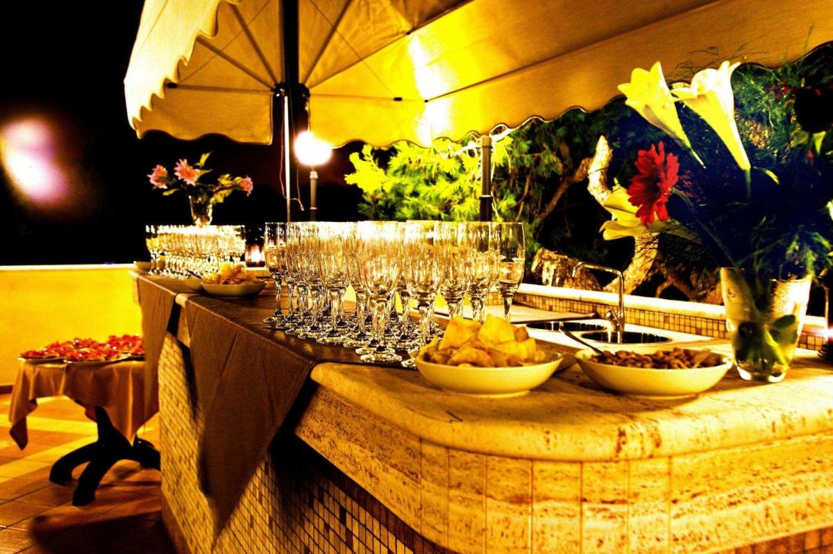 Apulia Hotel Taranto Ara Solis - Housity