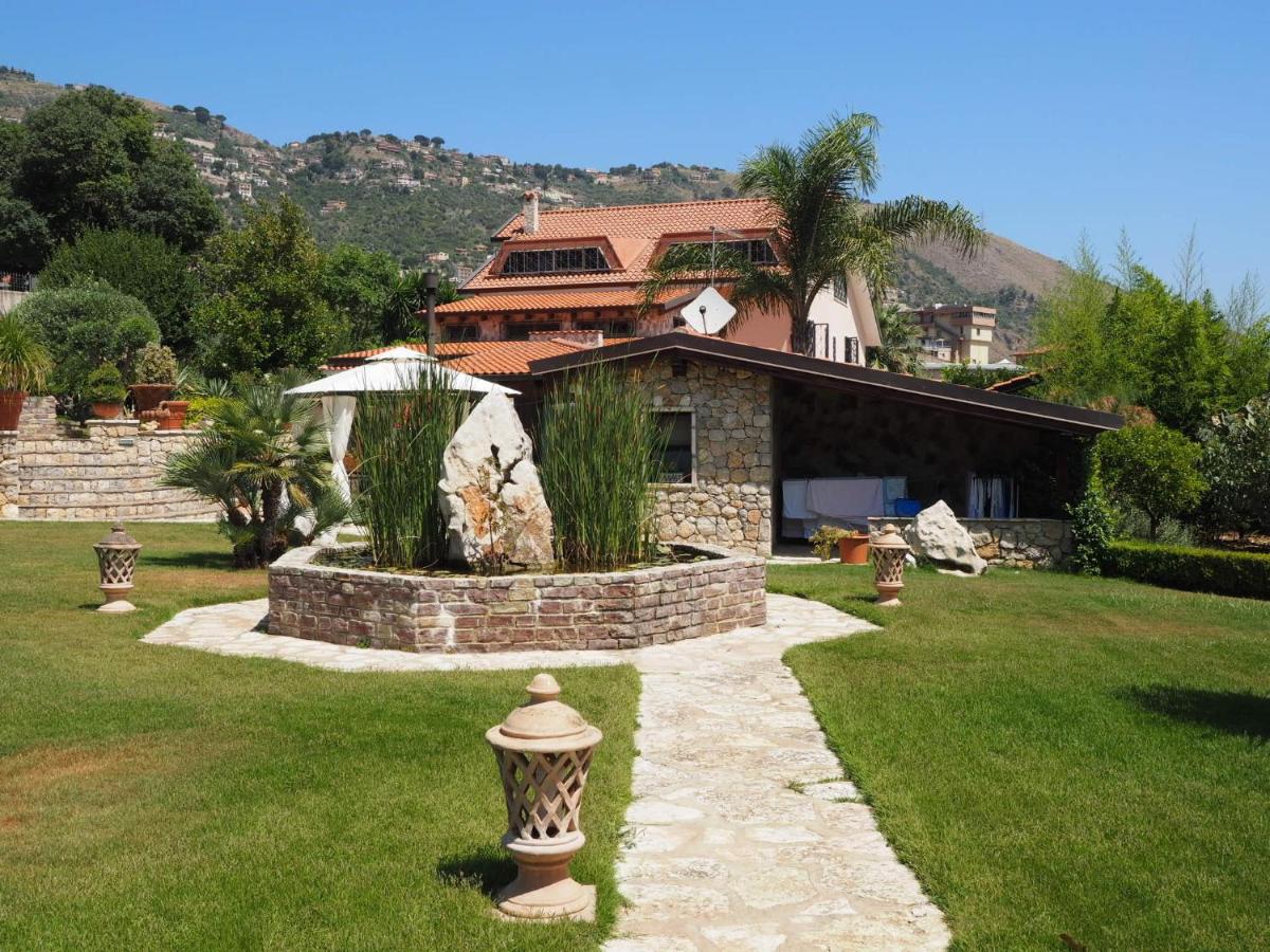 B&B Al Giardino - Housity