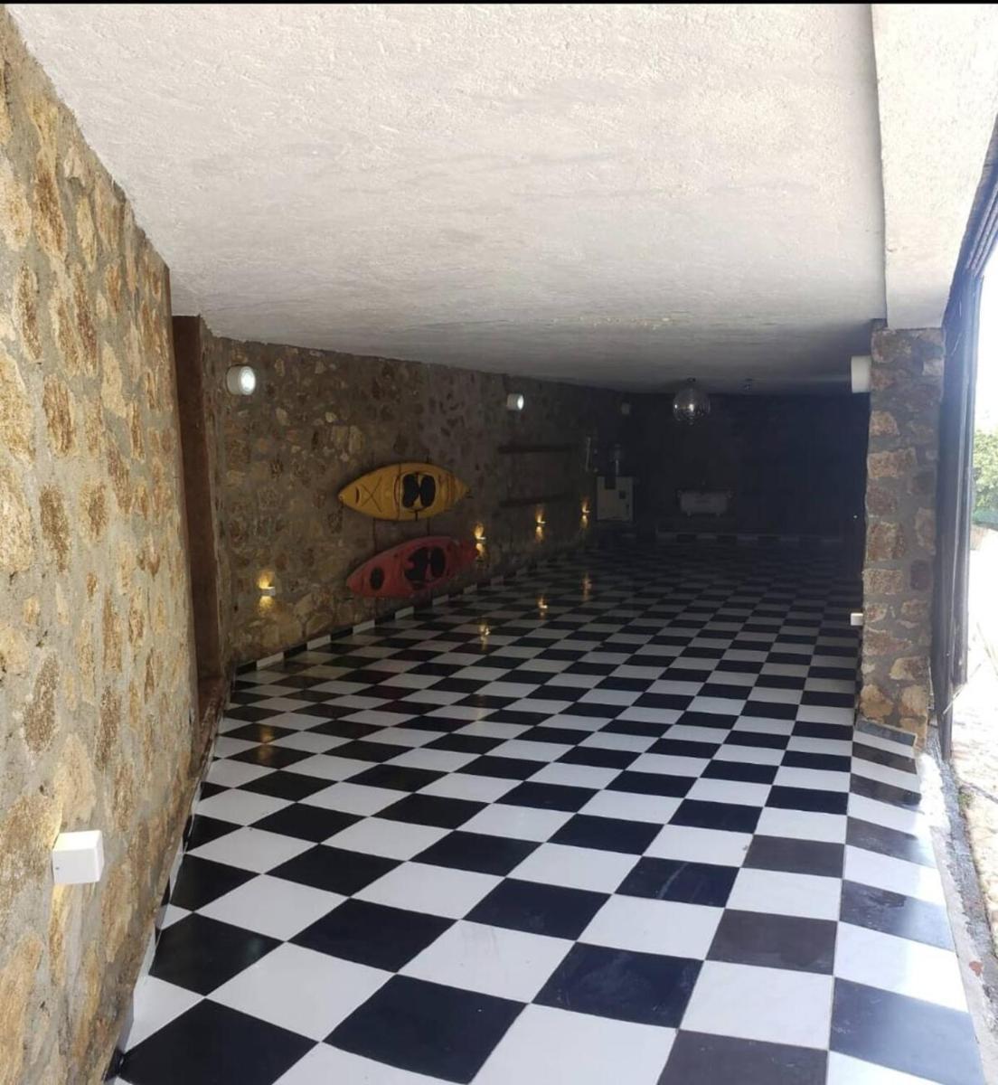 Casa a la orilla del lago - Housity