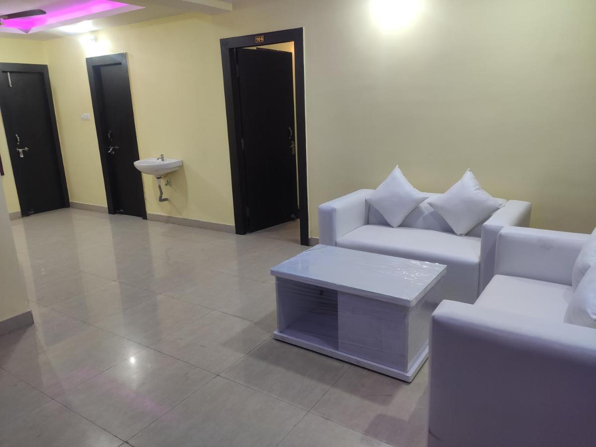 StayVilla Royal - Housity