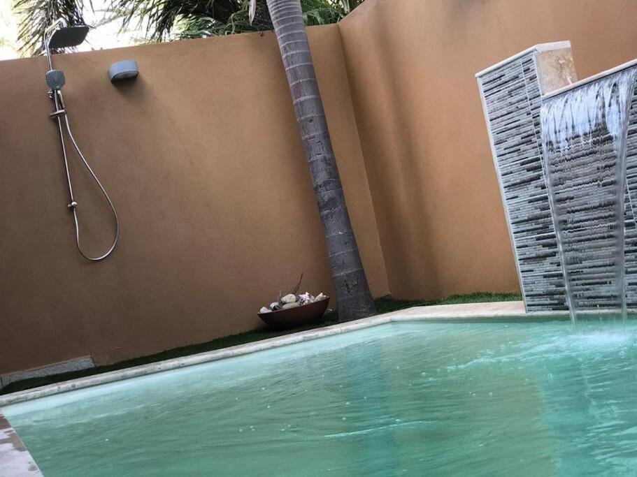 LUXURIOUS 3 BEDROOM HOUSE IN GOLD COAST - Housity