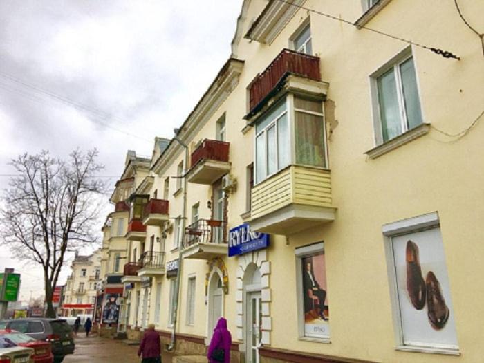 Suitetrails - Delux apartment on Pobedy ave (Downtown)