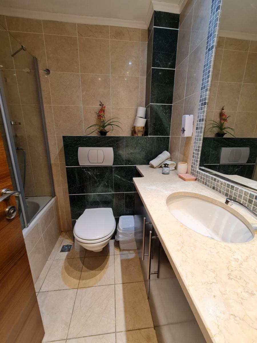 Sweet Apartment With Balcony In Luxury Complex - Housity