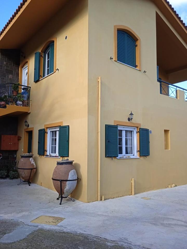 Akamatra House - Housity