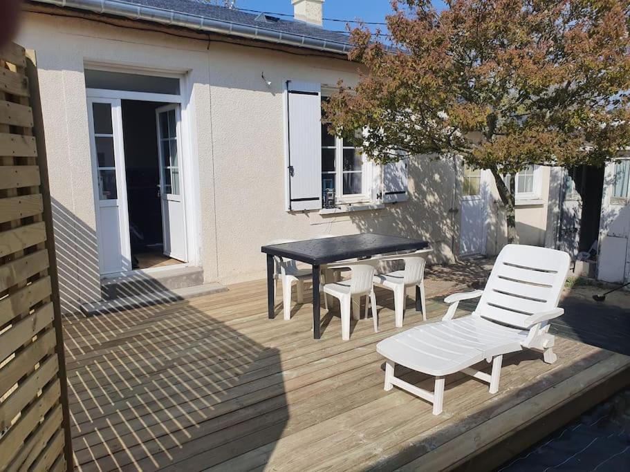 L EMBRUN Jacuzzi - Housity