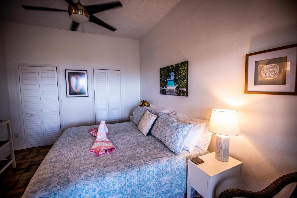 Papaya Suite at Sunset Serenade - Housity