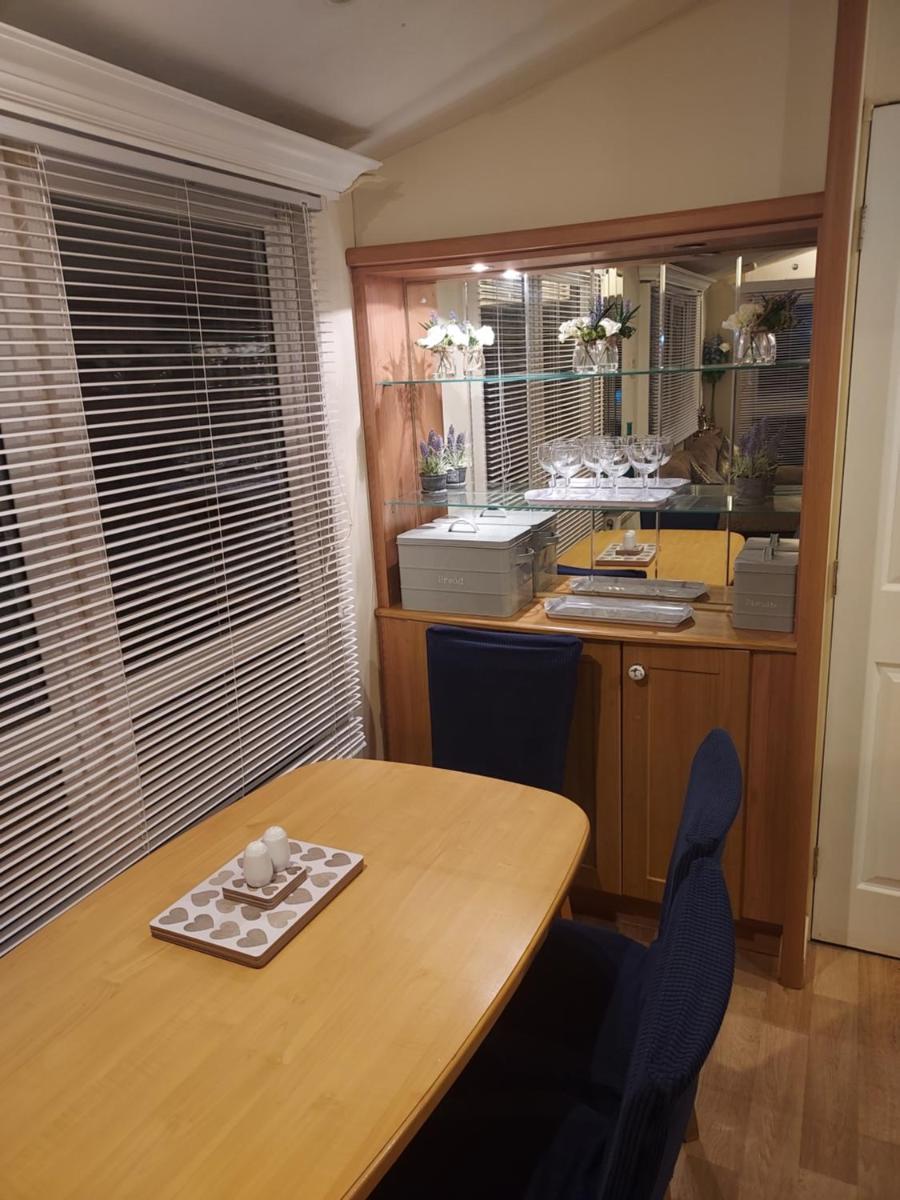 Devon Hills - Housity