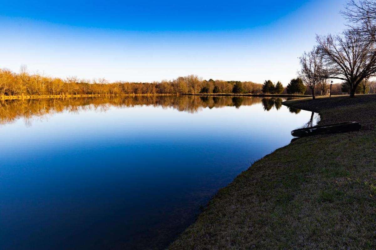 Moon Lake Farm - Housity