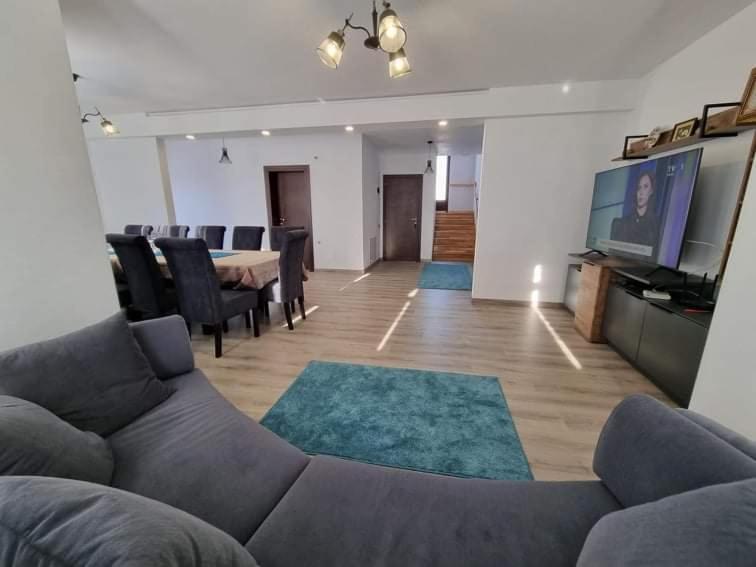 Transylvania House - Housity