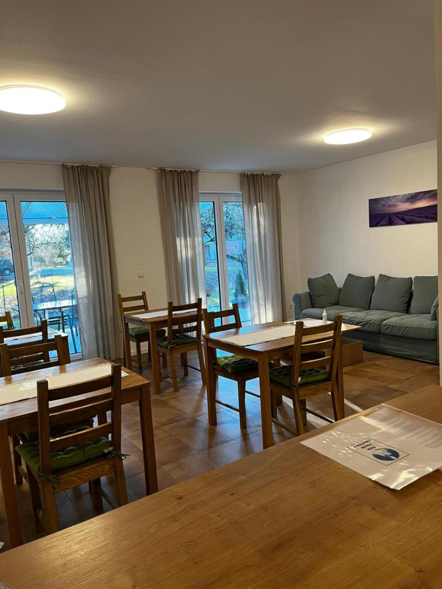Gästehaus Traunreut - Monteur und Gästezimmer - - Housity