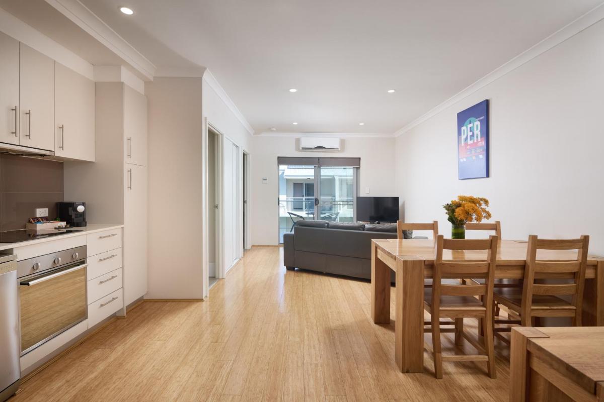 Airport Apartments by Vetroblu - Housity
