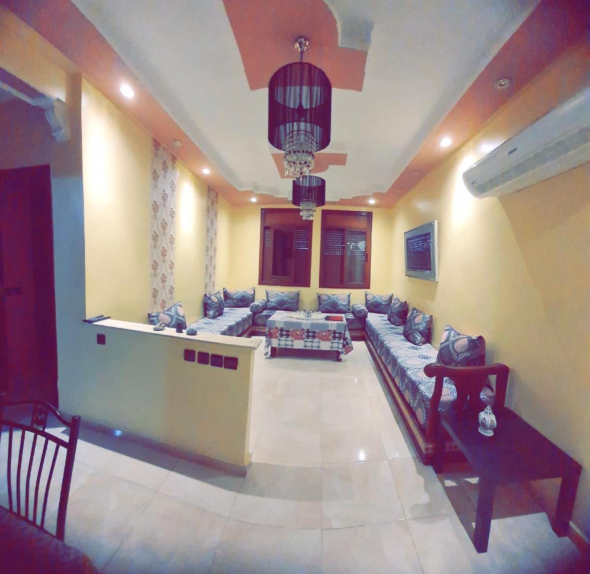 Cosy apartement with Wifi close to city center - Housity