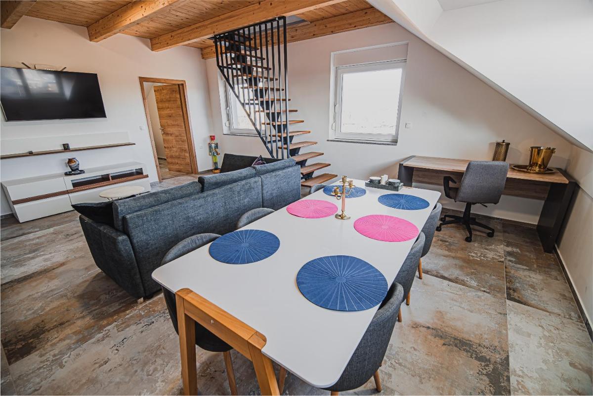 Suitetrails - Apartment VAZATAOR with hot tub and sauna