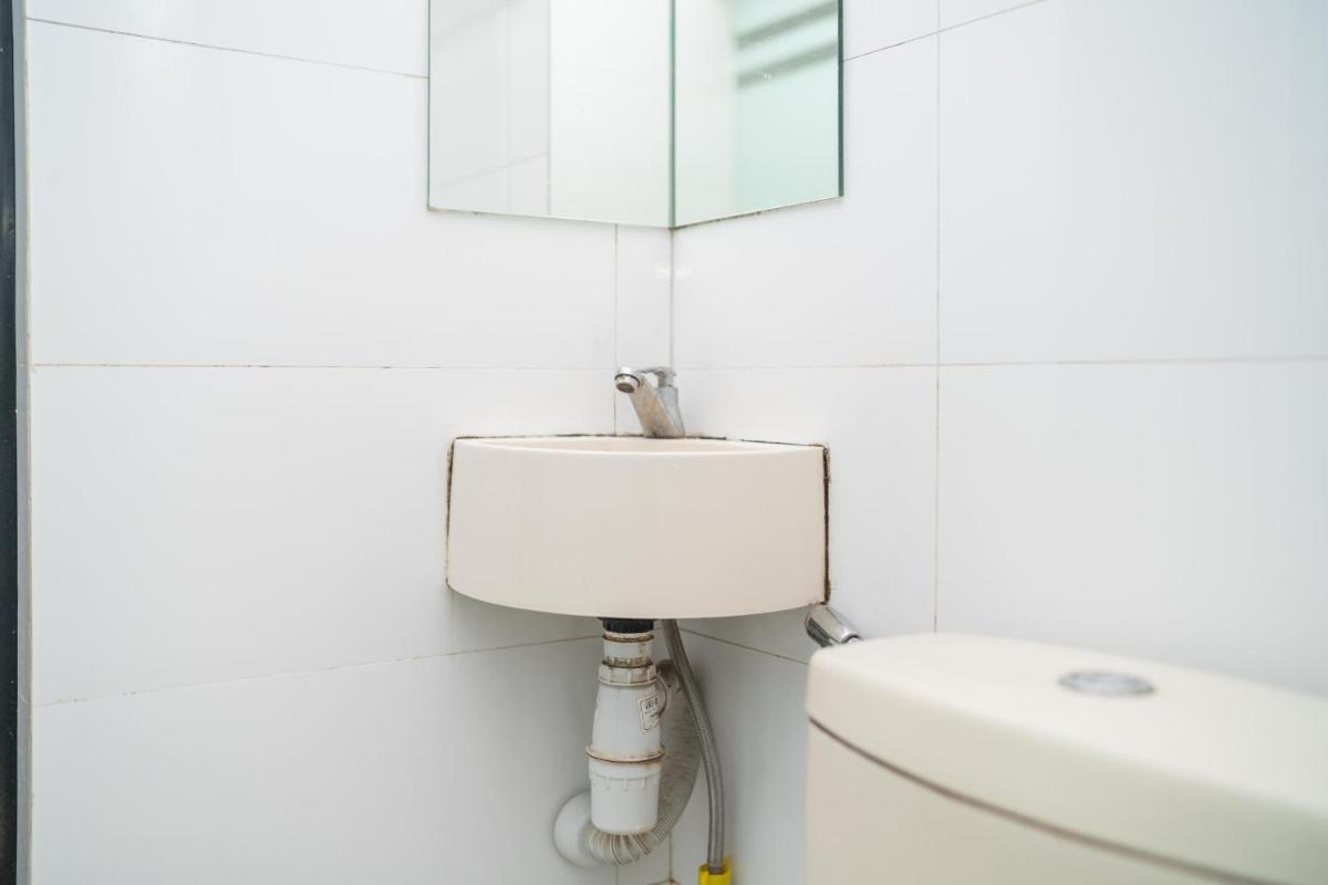 Sans Hotel Fif Fa Premiere Malang by RedDoorz - Housity