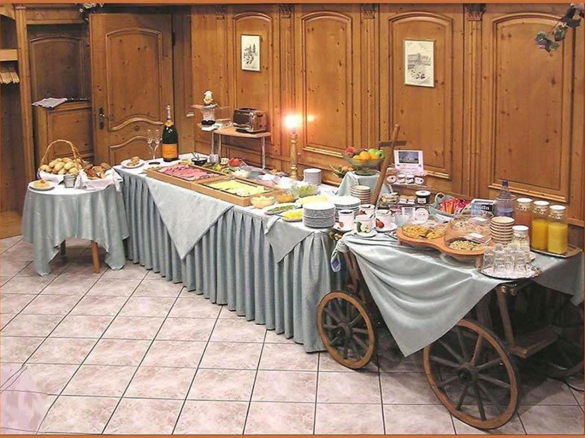 Hotel Zur Krone - Housity