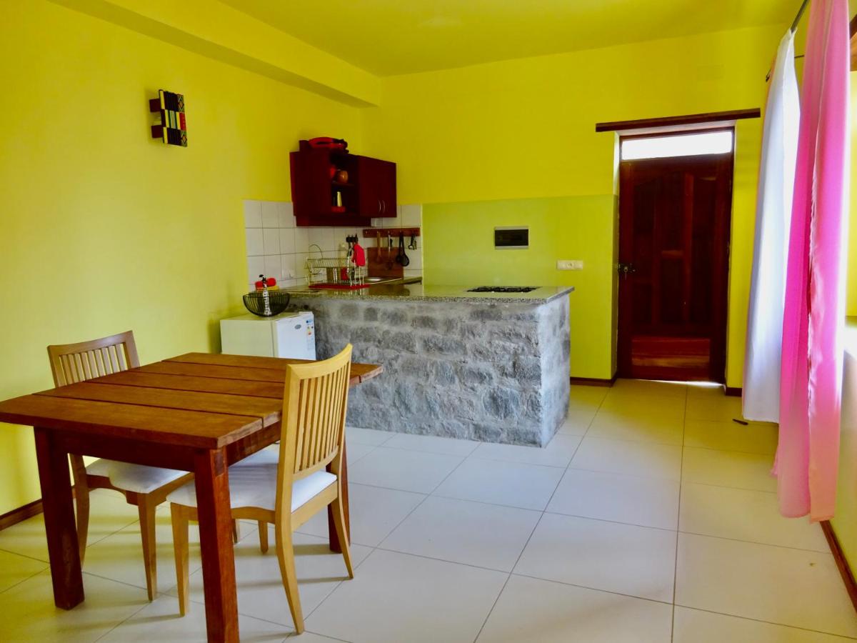 Suitetrails - Apartment with sea view near the beach and the village center!