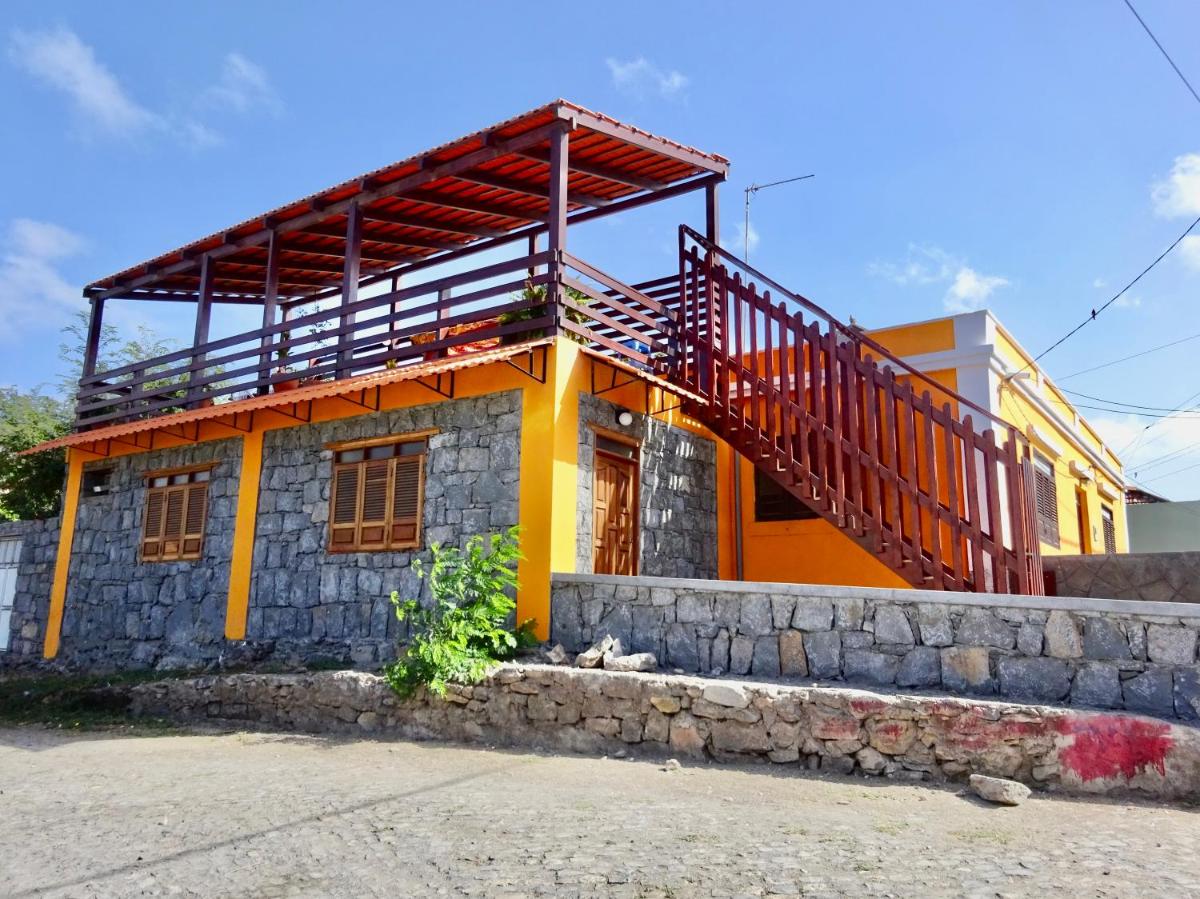Suitetrails - Apartment with sea view near the beach and the village center!