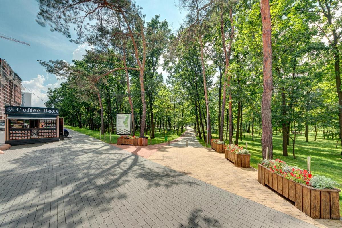 Suitetrails - Apartment Voskresenska 18