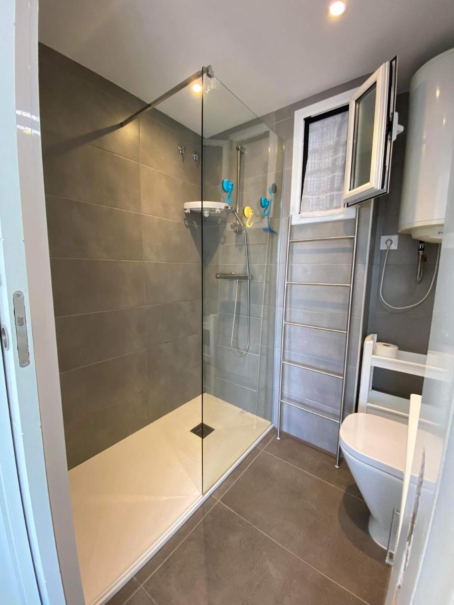 Studio Roses Beach - Housity
