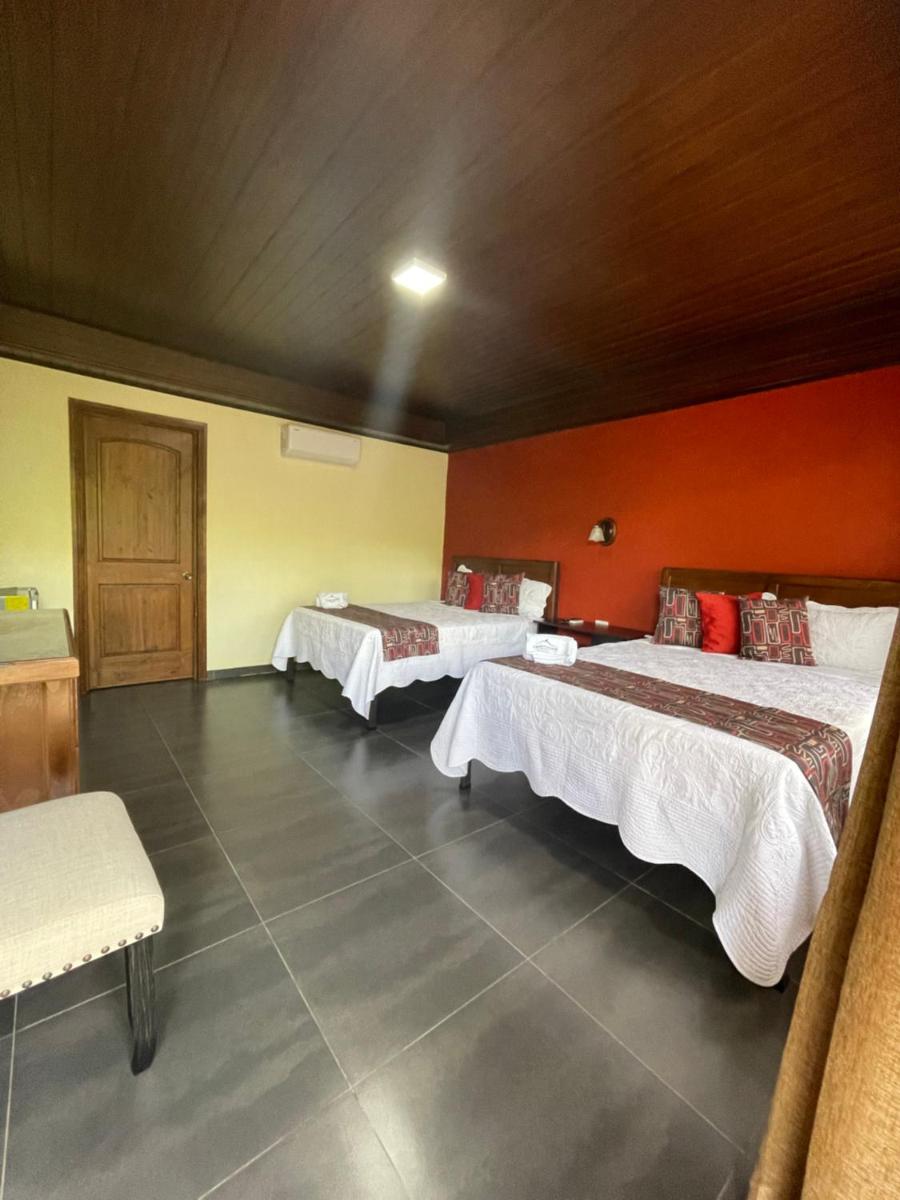 Campos Arenal Hotel - Housity