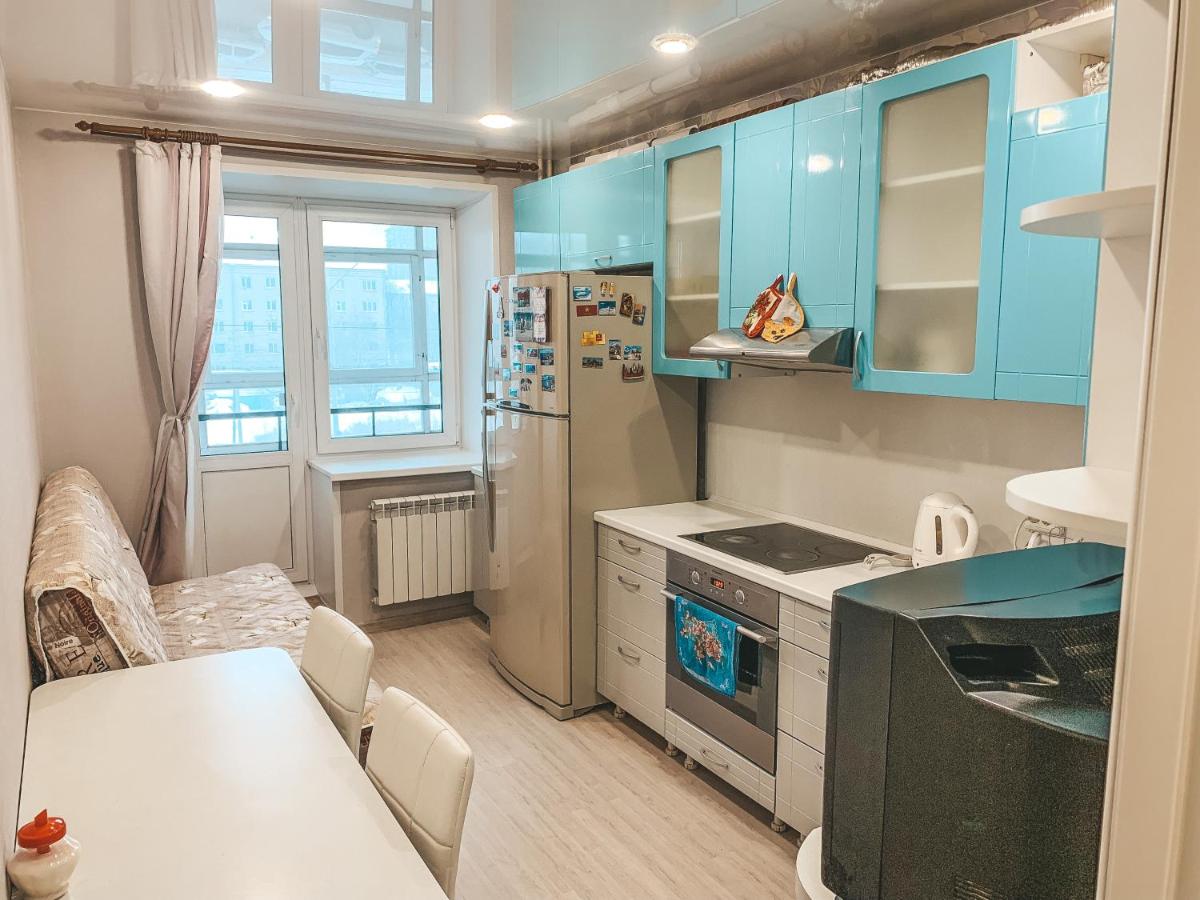 Suitetrails - Apartments on Komsomolsky 37